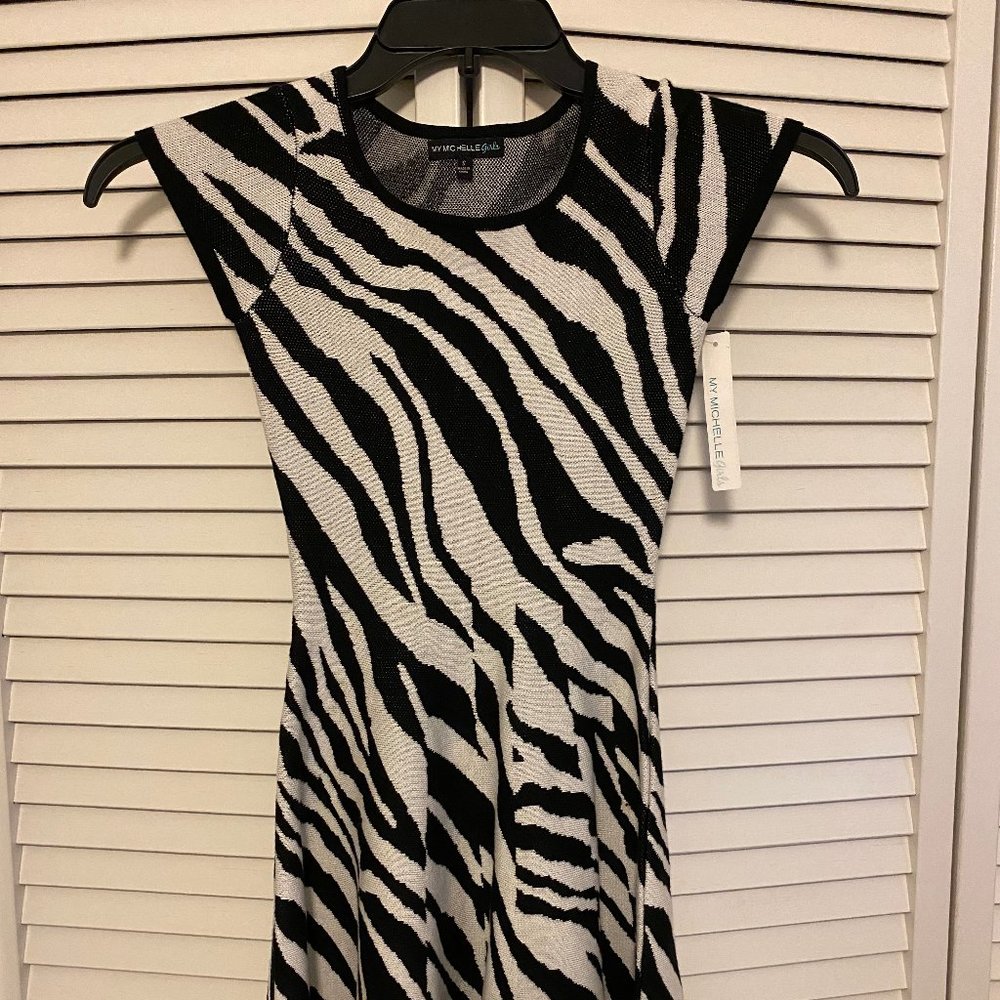 My Michelle Girls Black & White Zebra Print Short Sleeve Sweater Dress - S